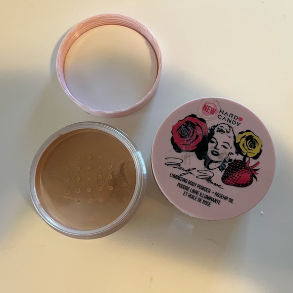 2 Pack HARD CANDY BODY POWDER + ROSEHIP OIL #1827 SPARKLING STRAWBERRY - Picture 4 of 4